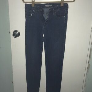 Levi’s 712 jeans